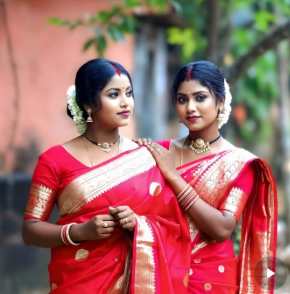 লাল শাড়ি পরা মেয়েদের পিক