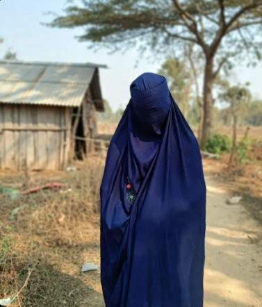 বোরকা পরা মেয়েদের পিক