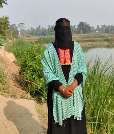 বোরকা পরা মেয়েদের পিক