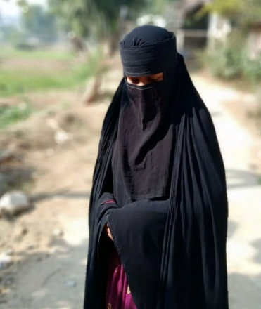 বোরকা পরা মেয়েদের পিক