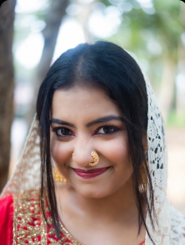 দুষ্ট মেয়েদের পিক