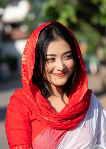 দুষ্টু মিষ্টি হাসি দুষ্ট মেয়েদের পিক