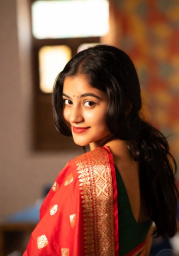 রোমান্টিক দুষ্ট মেয়েদের পিক