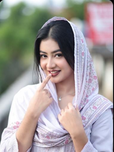 রোমান্টিক দুষ্ট মেয়েদের পিক