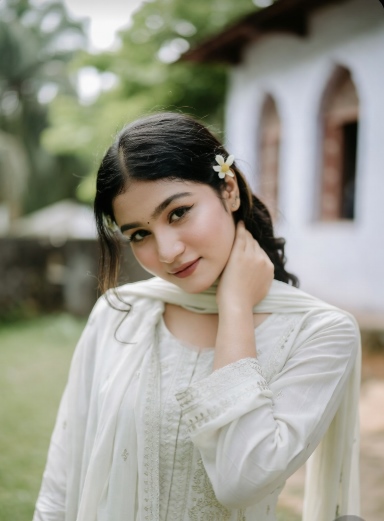 রোমান্টিক দুষ্ট মেয়েদের পিক