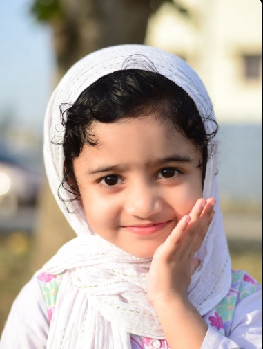 কিউট মেয়েদের পিক ছোট