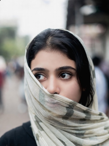 কিউট মেয়েদের পিক মুখ ঢাকা