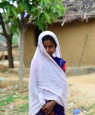 গ্রামের মেয়েদের পিক মুখ ঢাকা