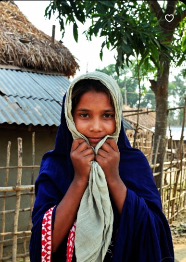 গ্রামের মেয়েদের পিক মুখ ঢাকা