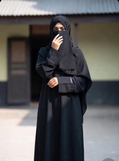 পর্দার পর্দাশীল মেয়েদের পিক