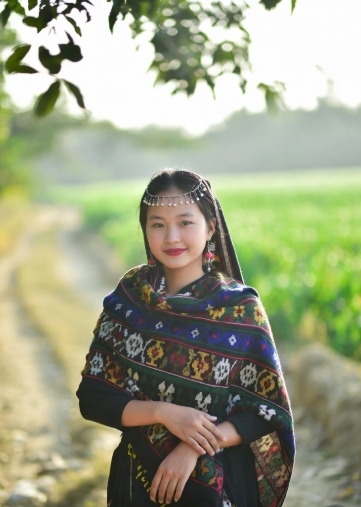 গ্রামের গ্রামের সুন্দরী মেয়েদের পিক