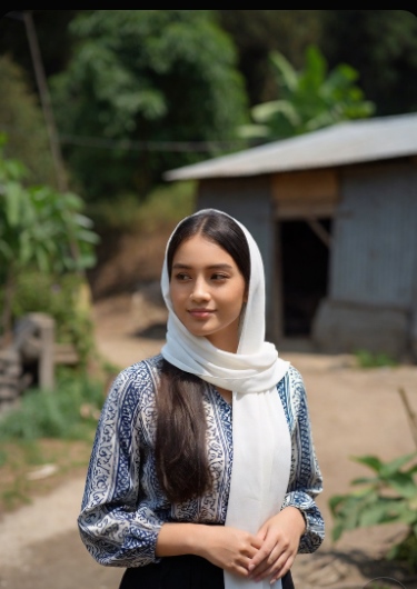গ্রামের সুন্দরী মেয়েদের পিক