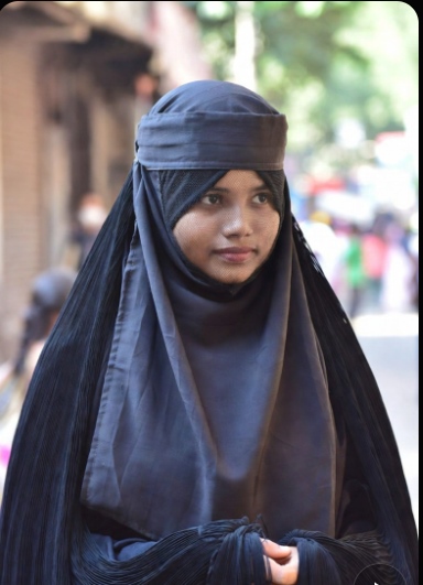 বাংলাদেশি পর্দাশীল মেয়েদের পিক
