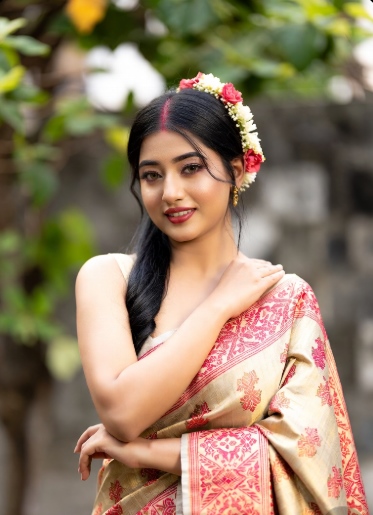 বাংলাদেশের সুন্দরী মেয়েদের পিক
