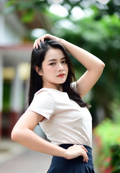 মেয়েদের পিক তোলার স্টাইল