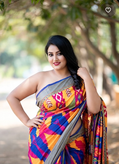 মোটা সুন্দরী মেয়েদের পিক