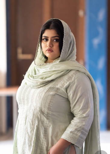 মোটা সুন্দরী মেয়েদের পিক