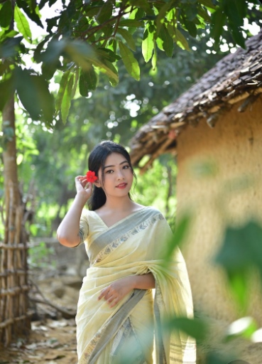 সুন্দরী গ্রামের সুন্দরী মেয়েদের পিক